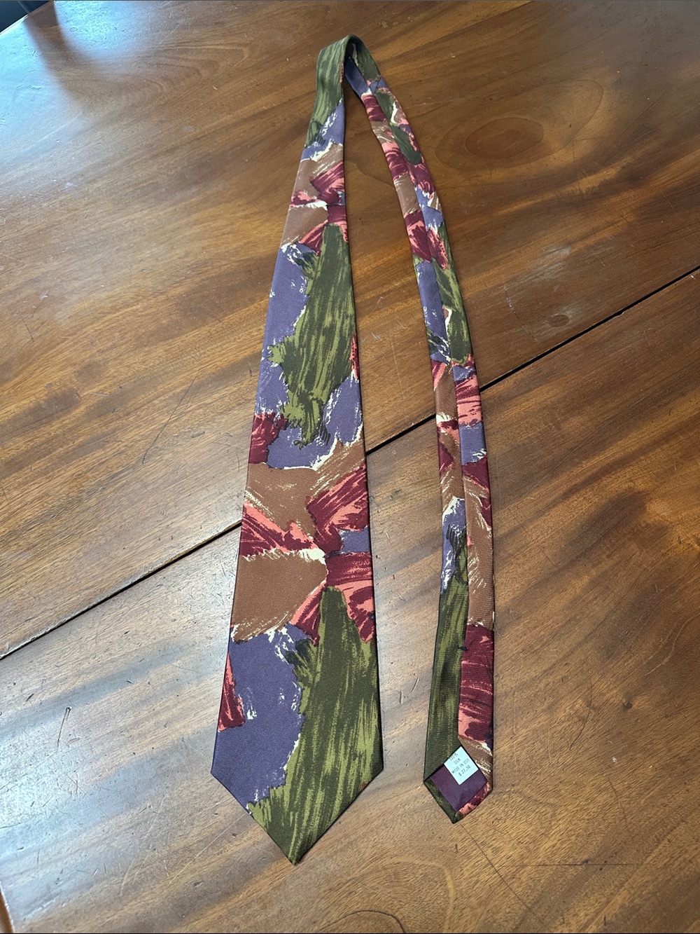 Men's Abstract Brushstroke Tie in Olive, Burgundy & Purple